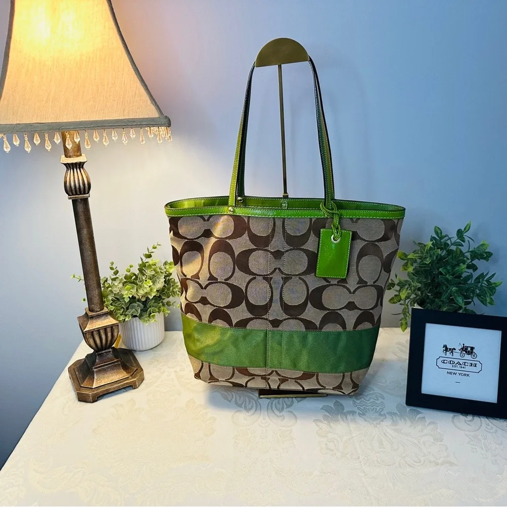 Coach Signature Stripe‎ Green Trim Tote Bag F0688-10125